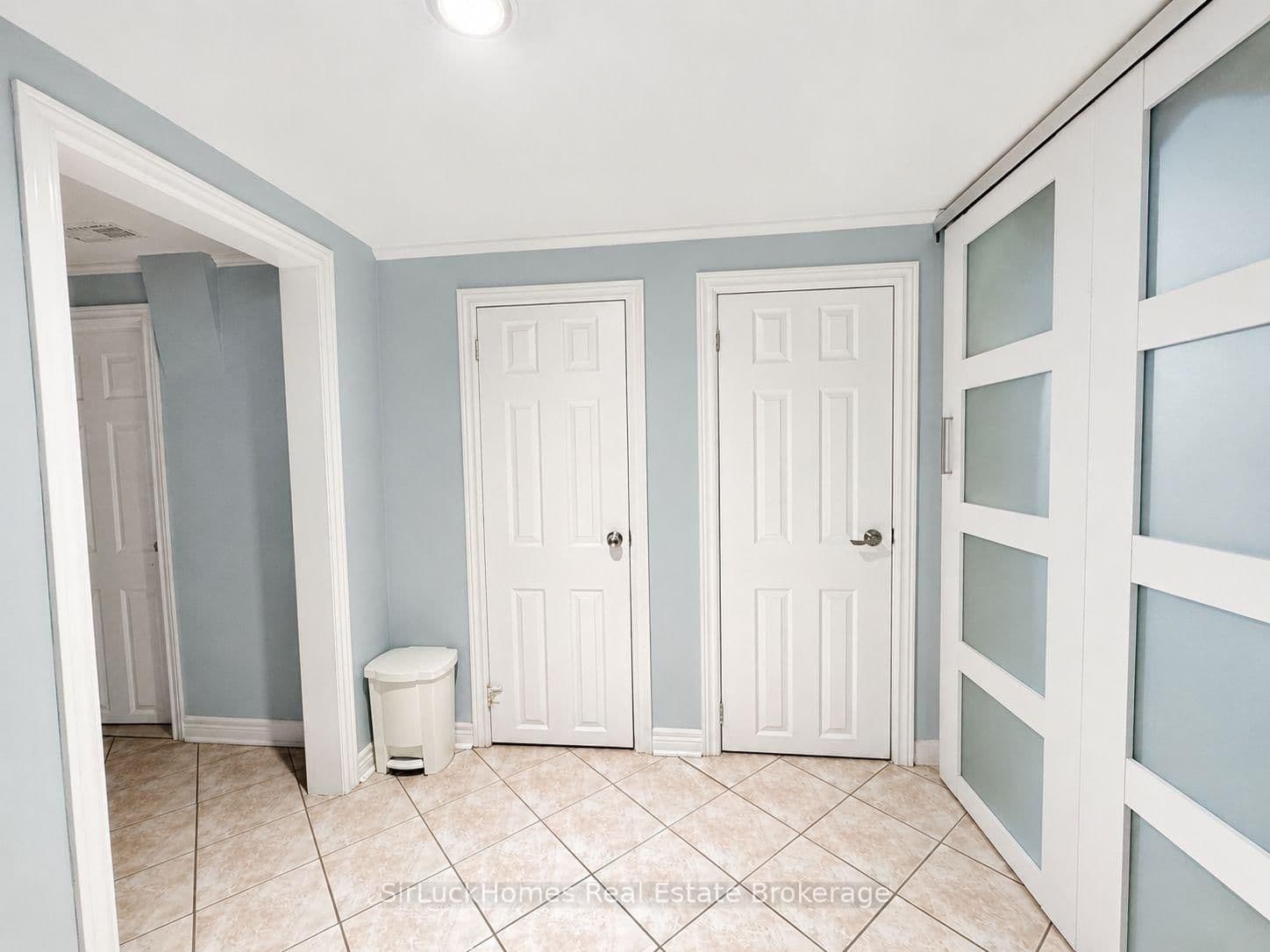15 SNOWOOD CRT in Toronto