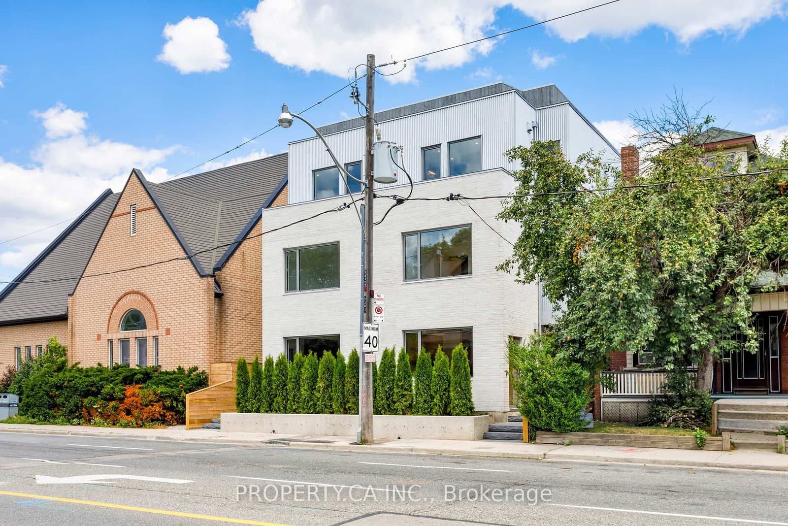 301 KEELE ST in Toronto