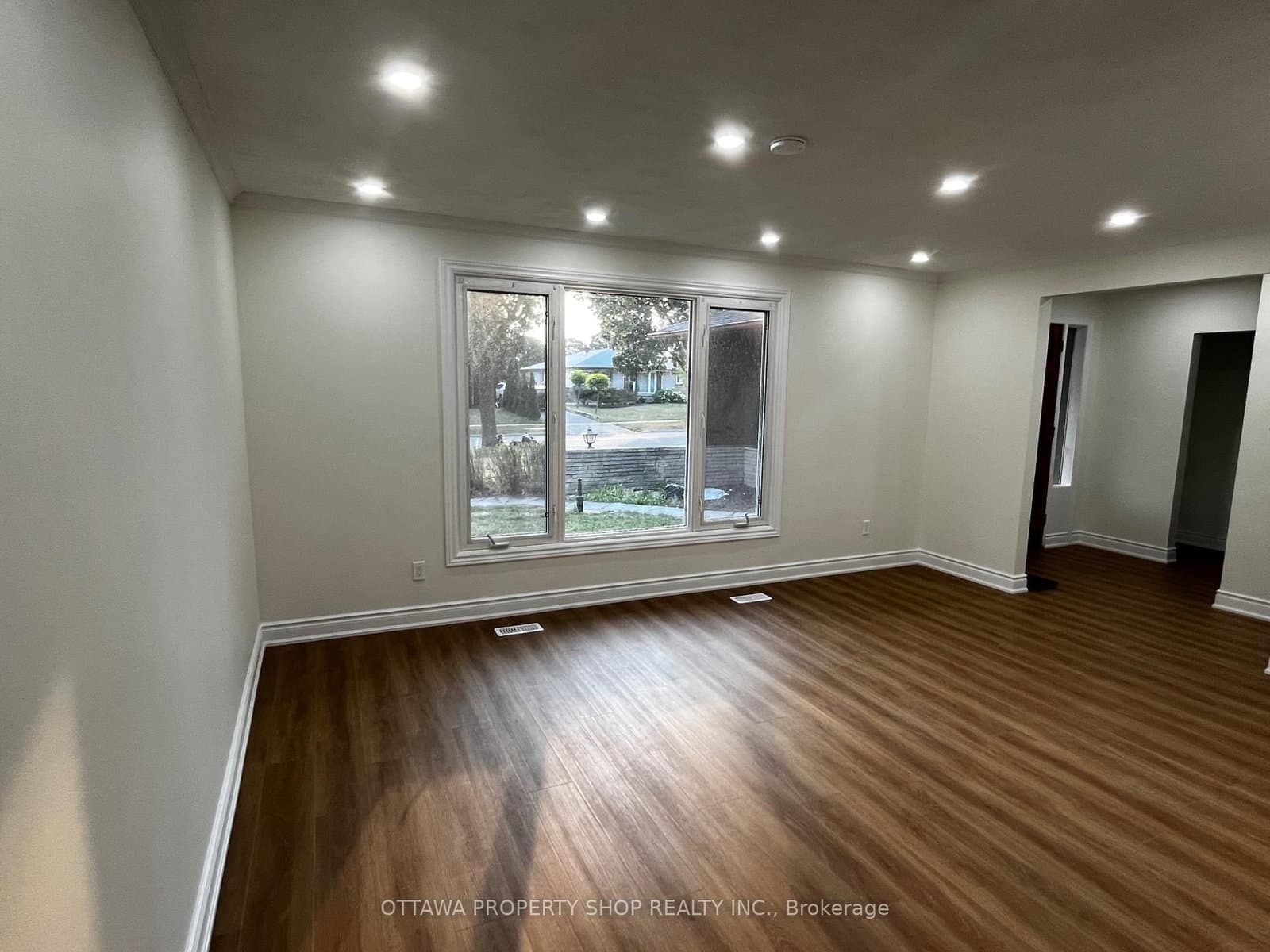12 COUNCIL CRES in Toronto