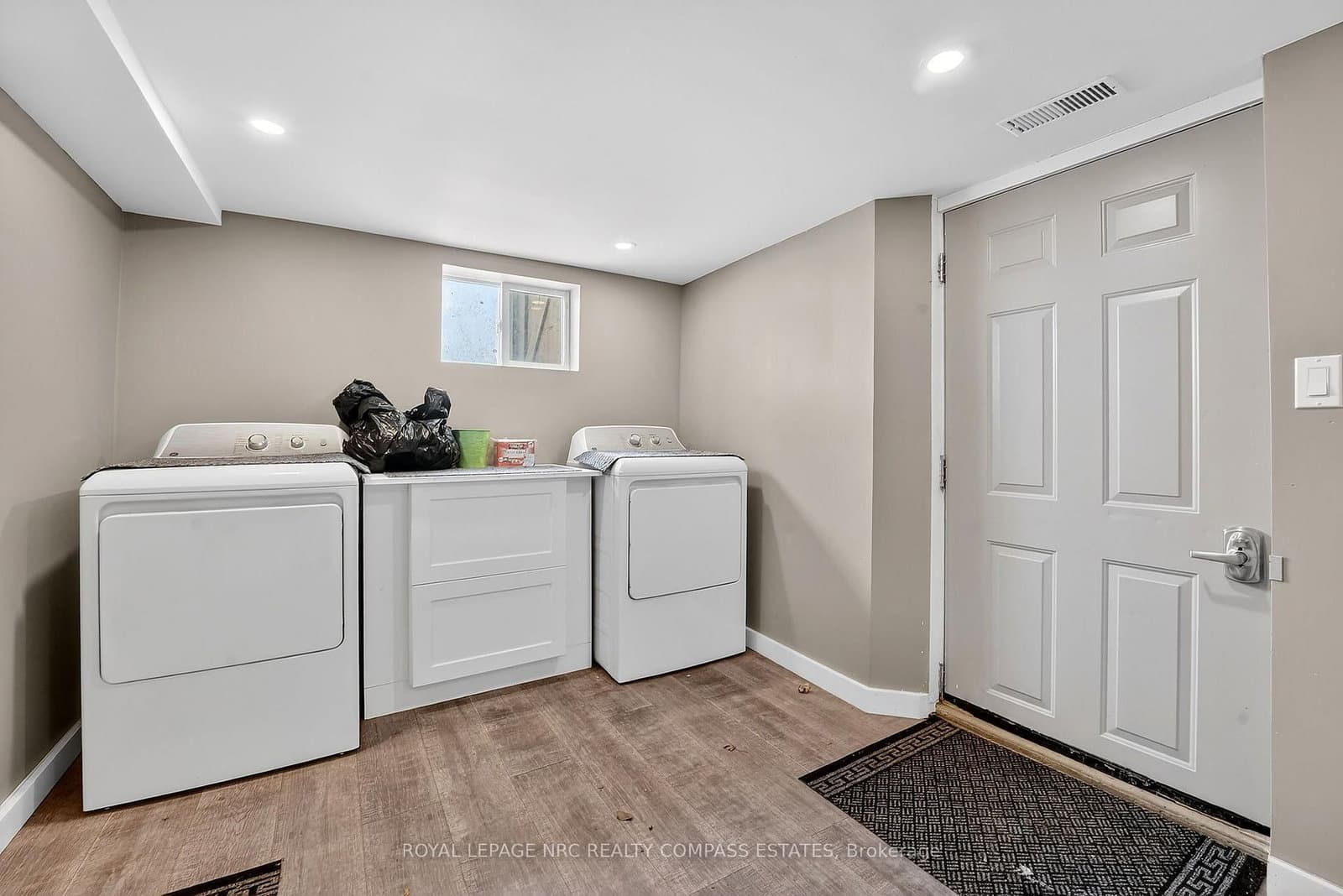 93 HARTZEL RD in St. Catharines - Property View