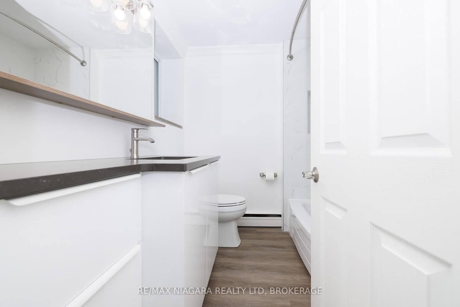 14 NORRIS PL in St. Catharines - Property View