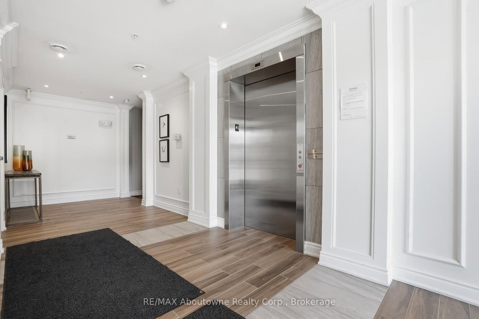 1083 GORDON ST in Guelph - Property View
