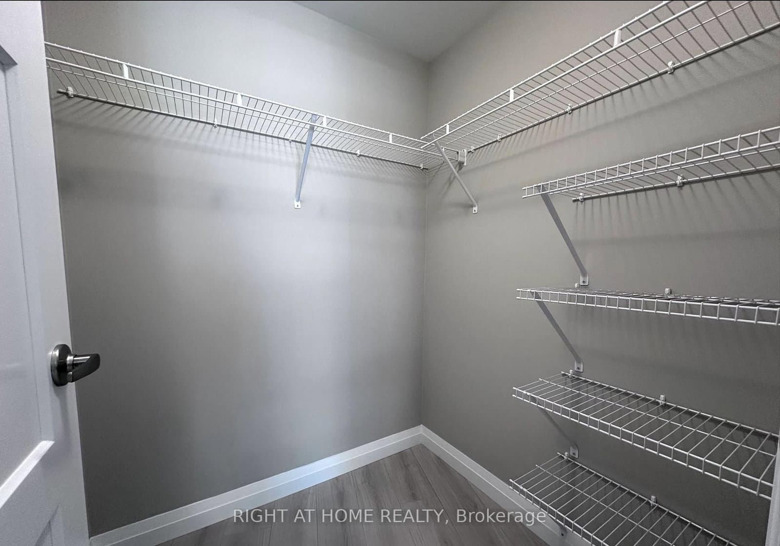93 S ARTHUR ST in Guelph - Property View