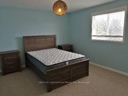 22 W CLAIRFIELDS DR in Guelph - Property View