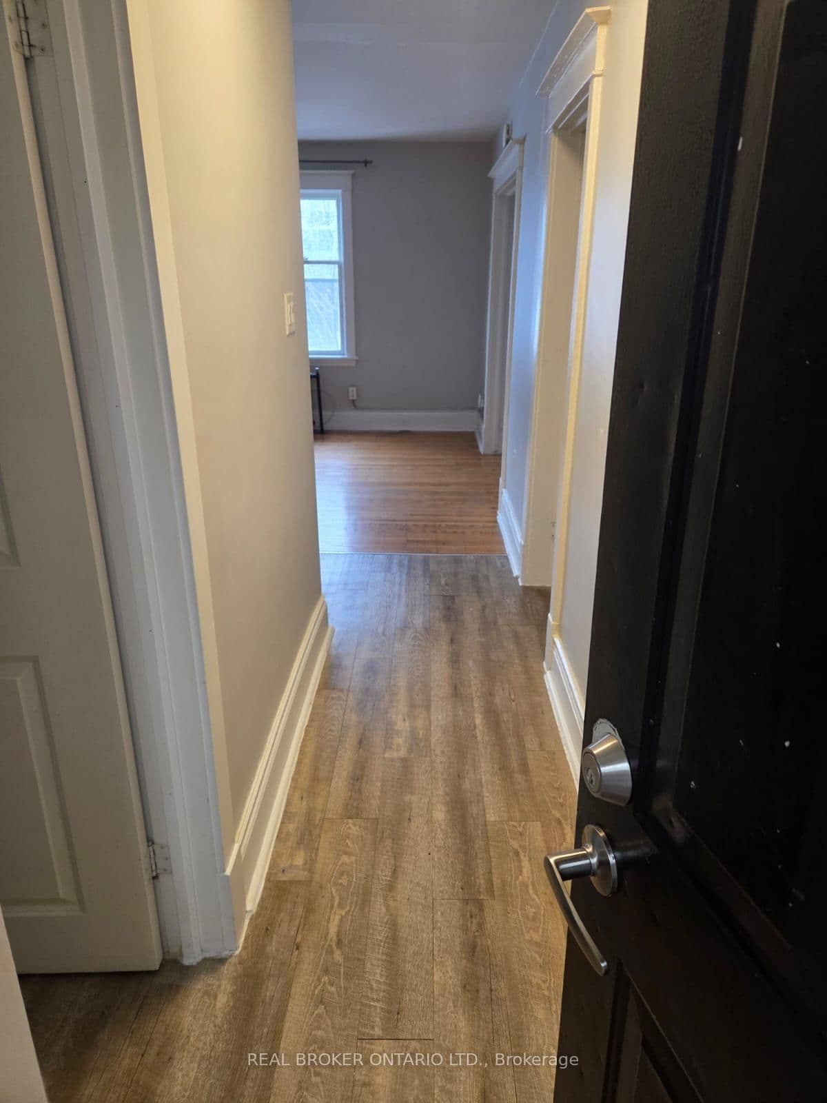 985 E MAIN ST in Hamilton