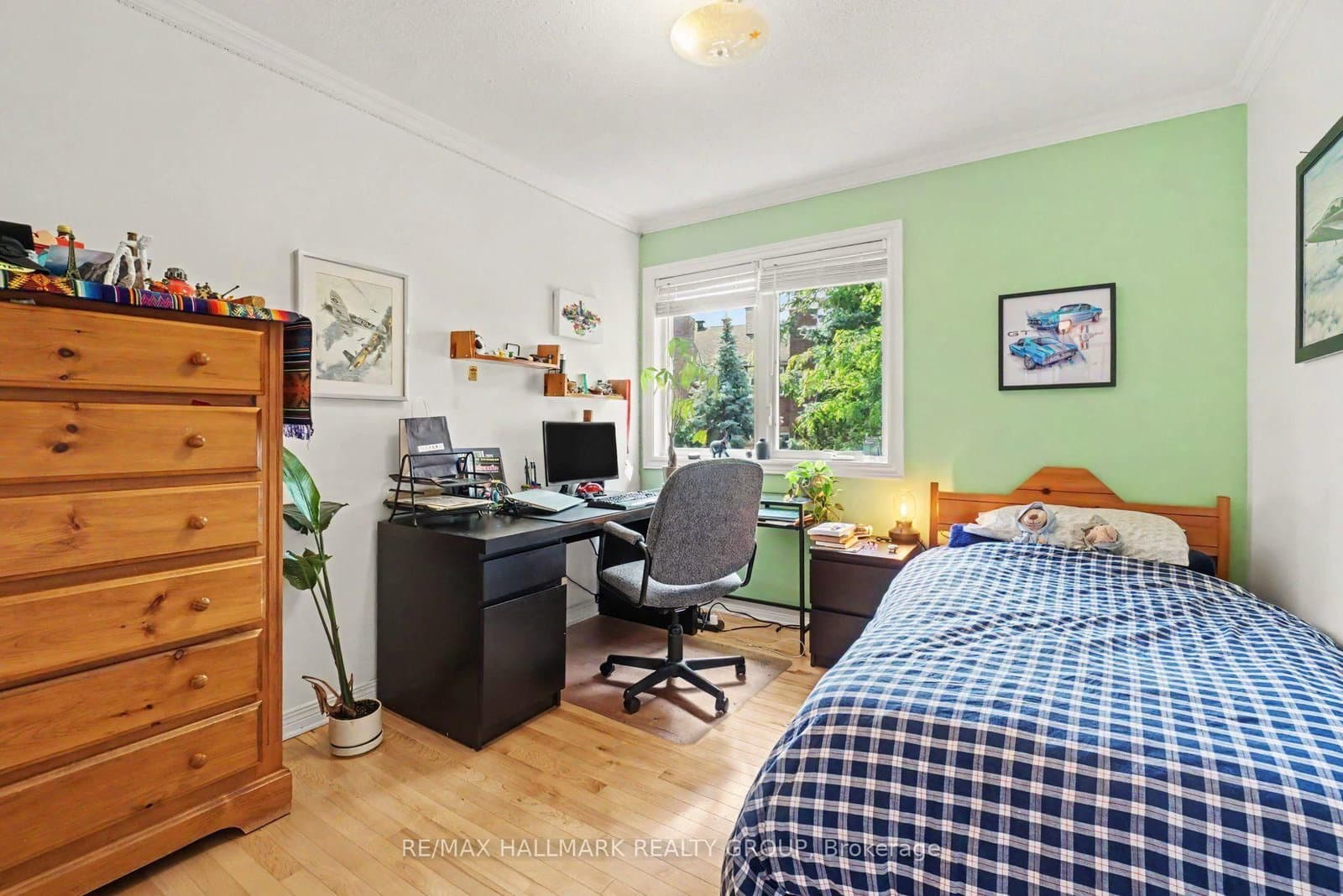 48 DUNBARTON CRT in Ottawa