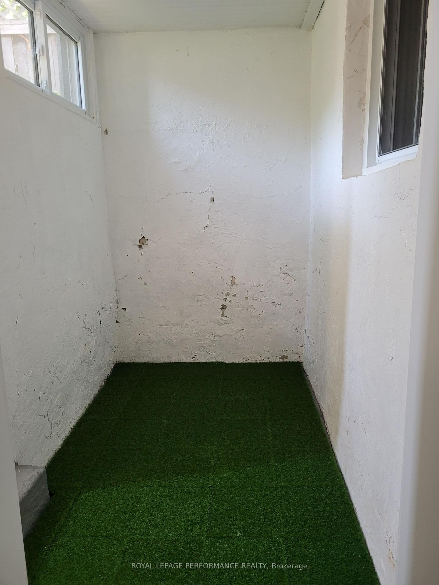 721 B COOPER ST in Ottawa - Property View