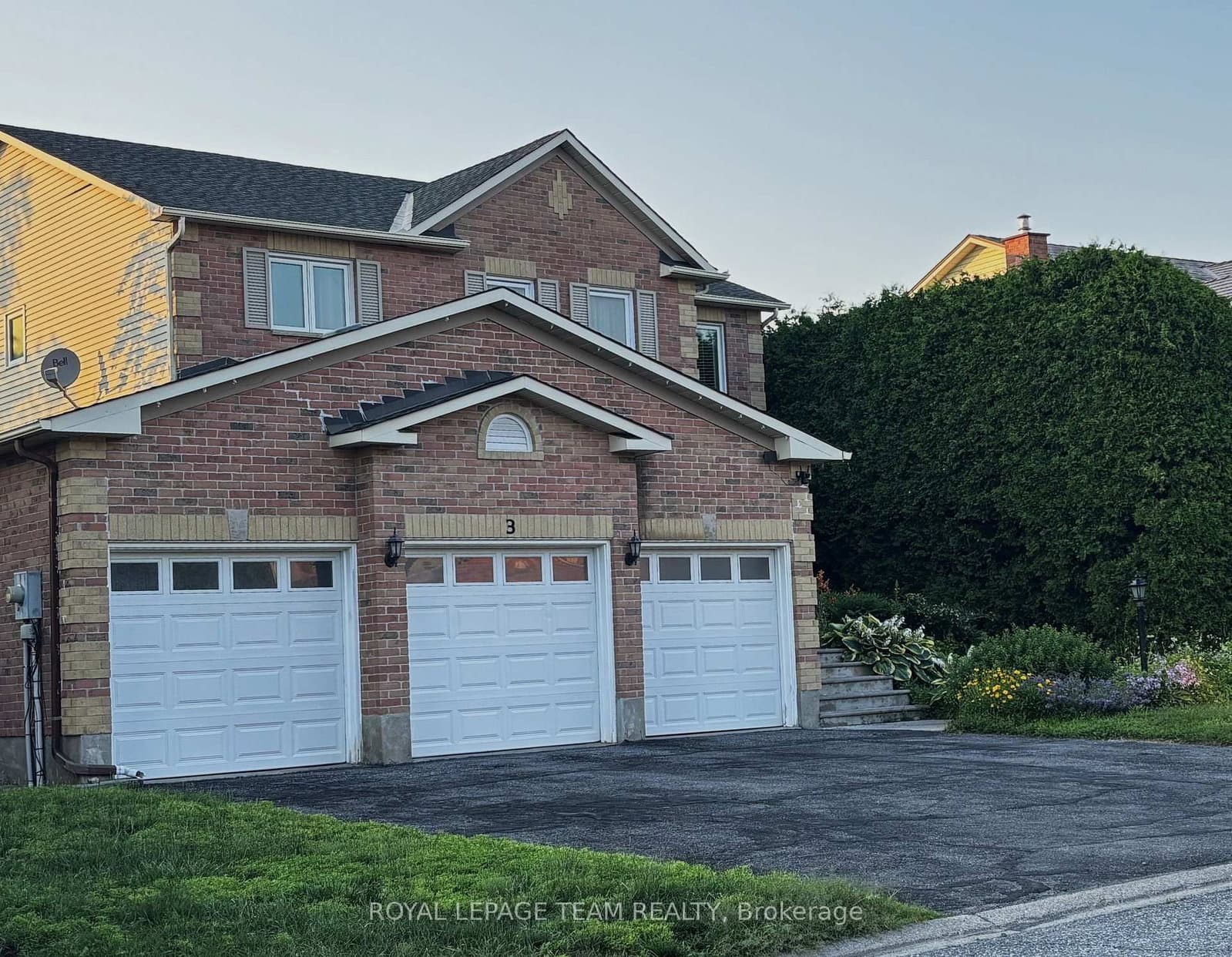 3 TOWER HILL CRES in Ottawa - Property View