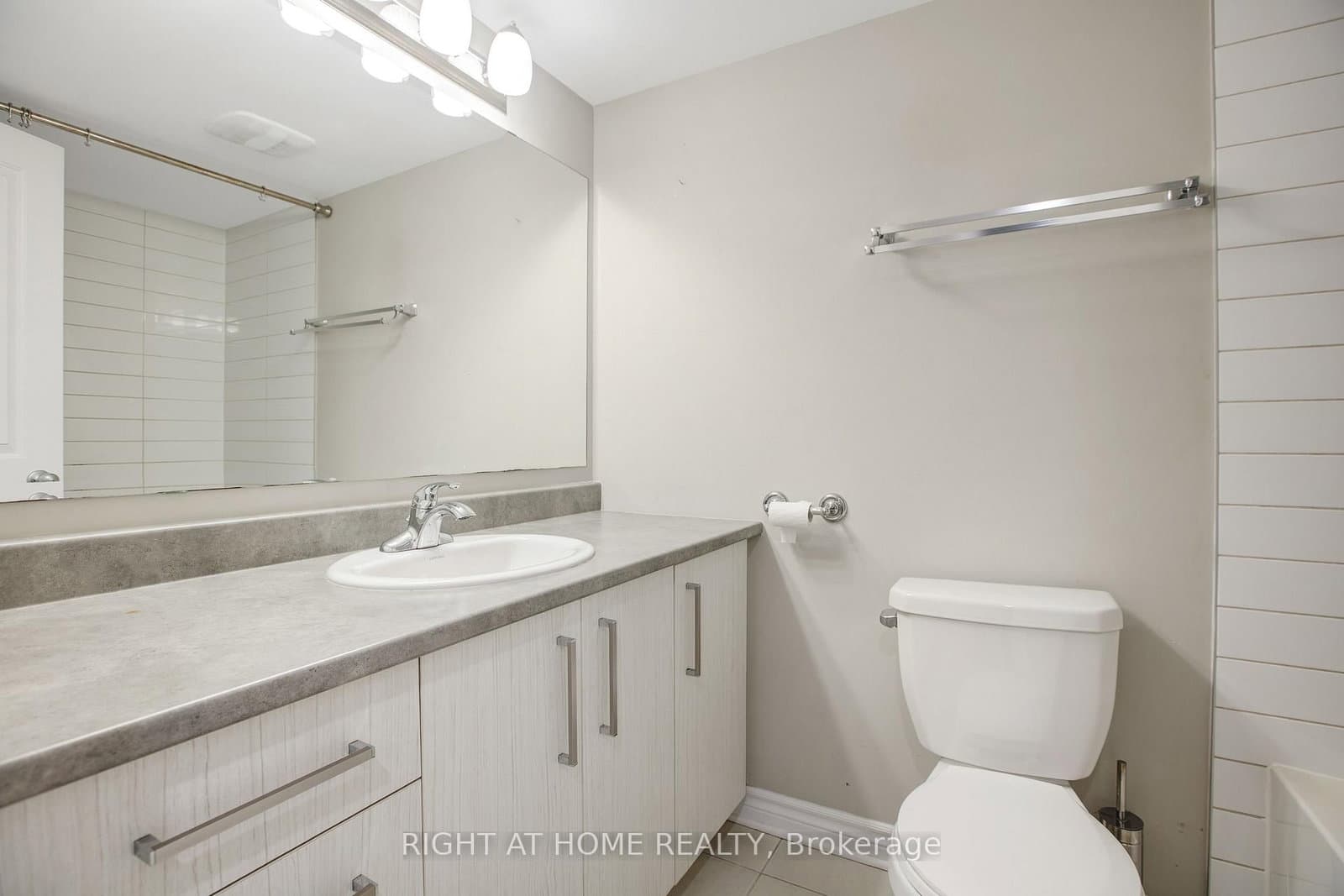 308 DES TILLEULS PRIVATE in Ottawa - Property View
