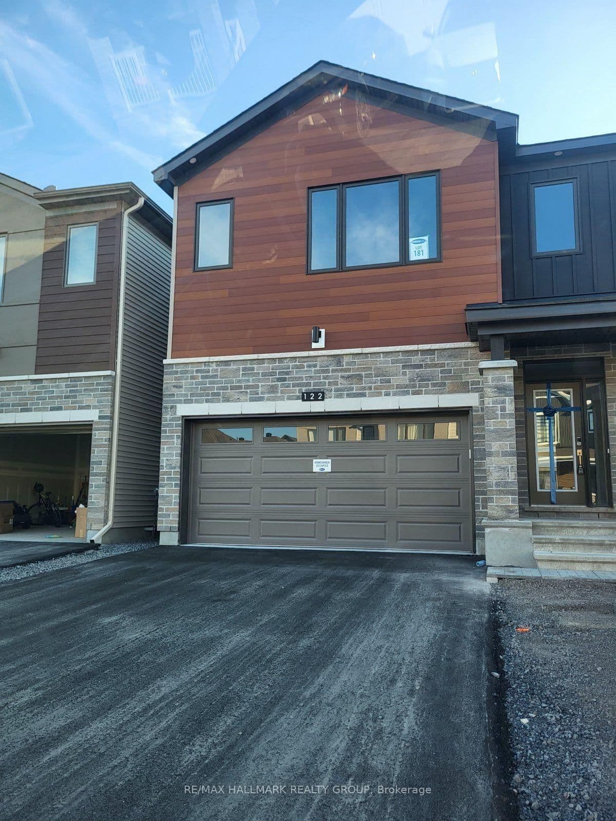 122 VIBURNUM TERRACE in Ottawa