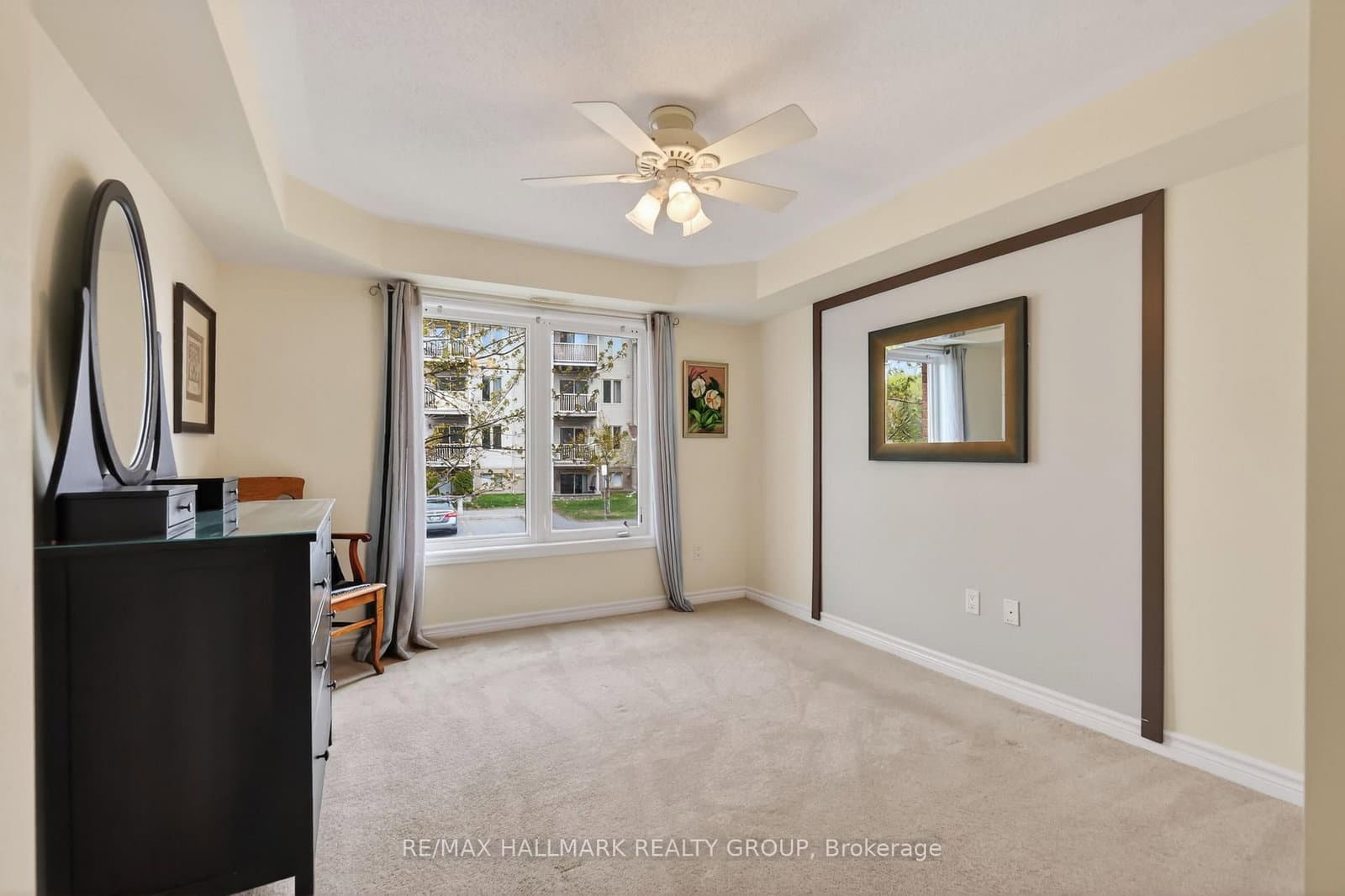 585 STONEFIELD PRIVATE in Ottawa - Property View