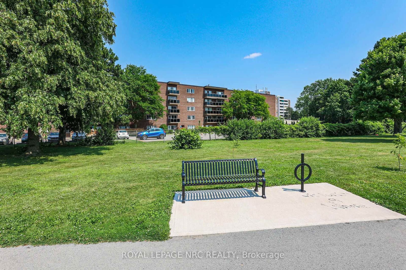 196 SCOTT ST in St. Catharines - Property View