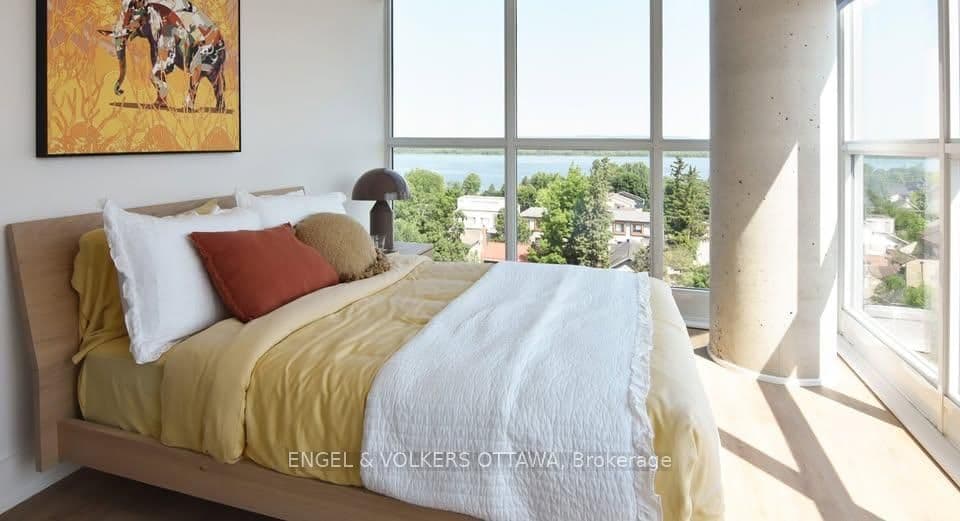 929 RICHMOND RD in Ottawa - Property View