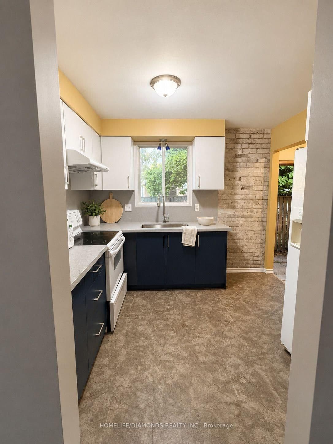 120 NORTHGATE DR in Welland