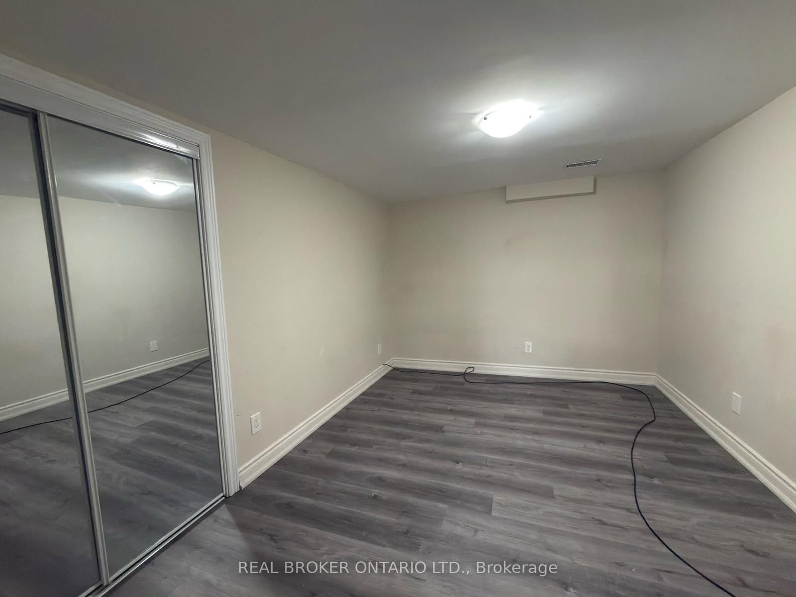 311 S WALLACE AVE in Welland - Property View