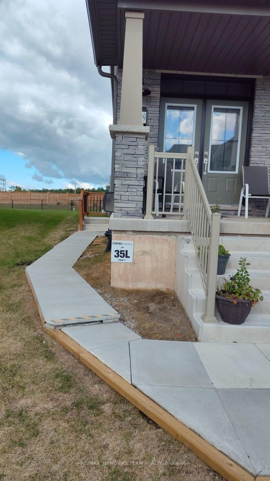 199 E PORT CRES in Welland - Property View