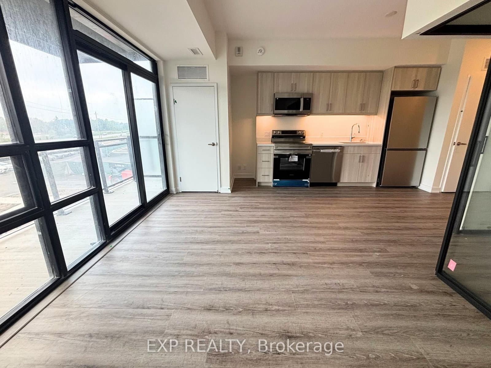 350 PRINCE CHARLES DR in Welland - Property View