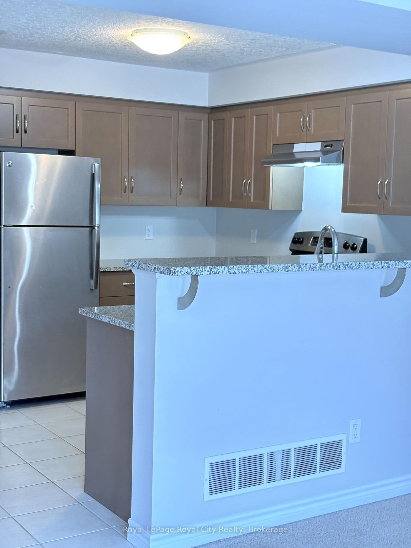 15 SUMMERFIELD DR in Guelph
