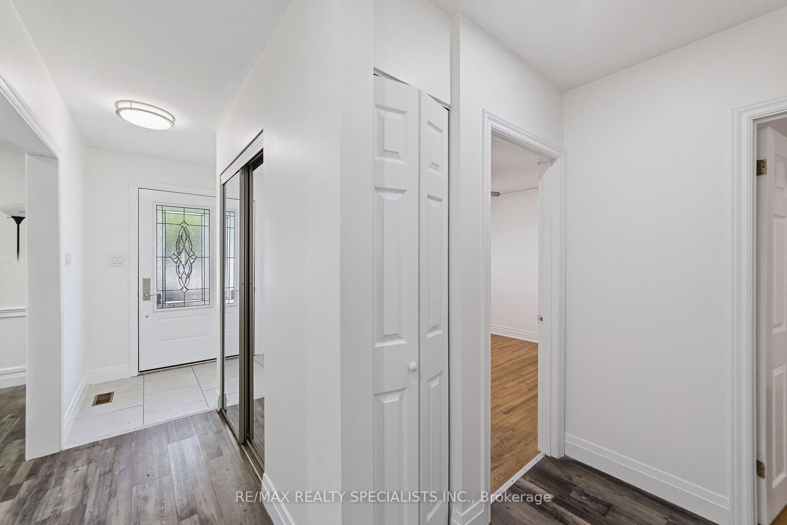 115 KINGS FOREST DR in Hamilton