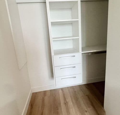 755 HARBOURSIDE DR in North Vancouver