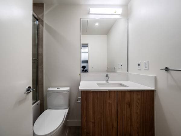 365 E 2ND in North Vancouver - Property View