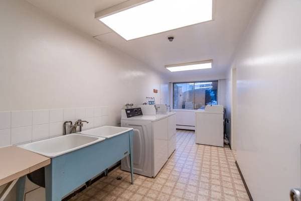 820 COOK ST in Victoria - Property View
