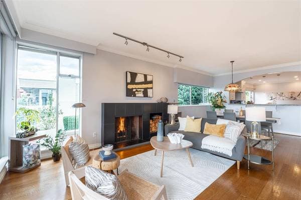 [HIDDEN ADDRESS] - 04520 in West Vancouver - Property View