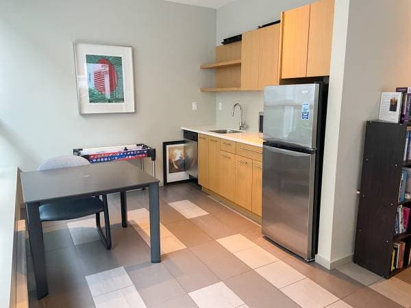 834 JOHNSON ST in Victoria - Property View