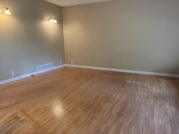 [HIDDEN ADDRESS] - 03725 in West Vancouver