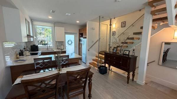 720 E 3RD ST in North Vancouver - Property View