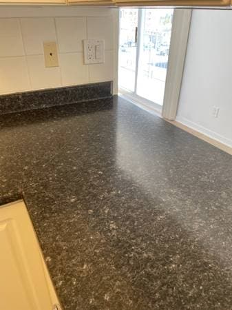 [HIDDEN ADDRESS] - 01527 in Nanaimo - Property View