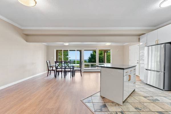 [HIDDEN ADDRESS] - 05532 in West Vancouver