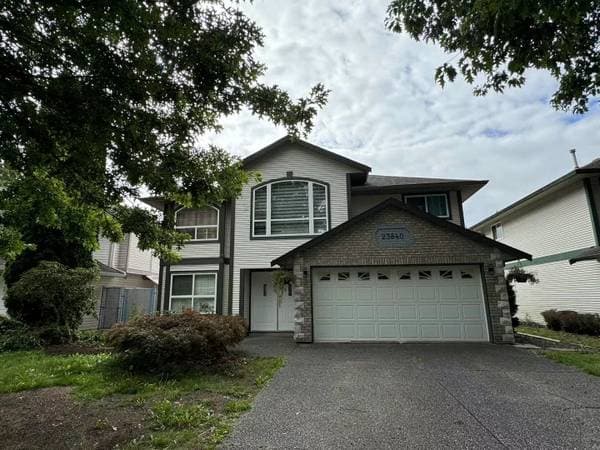 23840 120B AVE in Maple Ridge