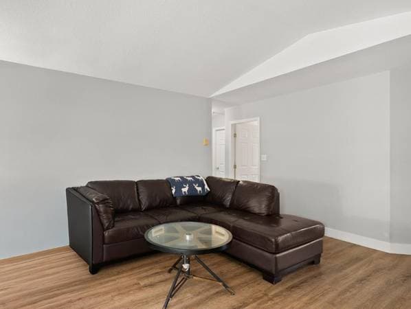 [HIDDEN ADDRESS] - 27260 in Salmon Arm