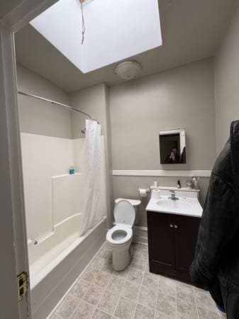 [HIDDEN ADDRESS] - 03640 in Oak Bay