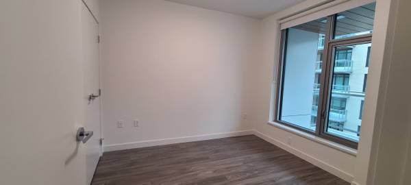 755 HARBOURSIDE DR in North Vancouver - Property View