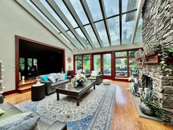 [HIDDEN ADDRESS] - 04215 in West Vancouver - Property View