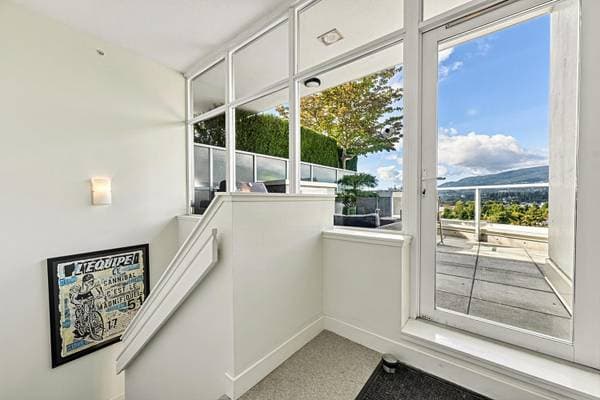 [HIDDEN ADDRESS] - 11982 in North Vancouver