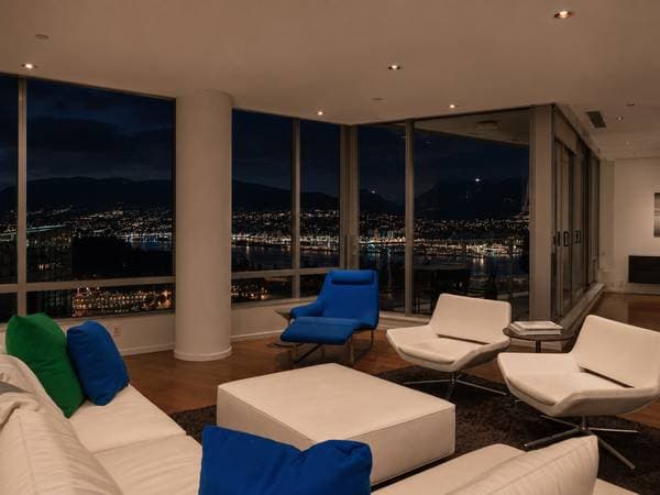 1077 W CORDOVA ST in Vancouver - Property View