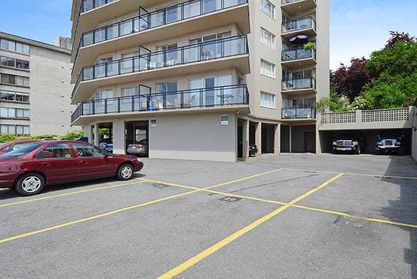 [HIDDEN ADDRESS] - 06482 in West Vancouver