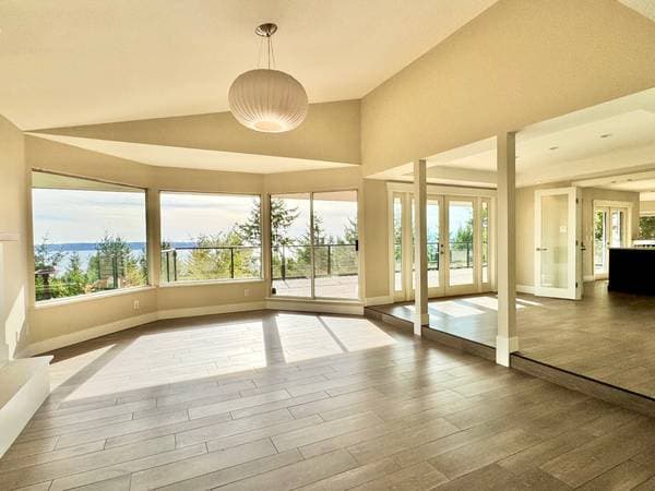 [HIDDEN ADDRESS] - 03930 in West Vancouver - Property View