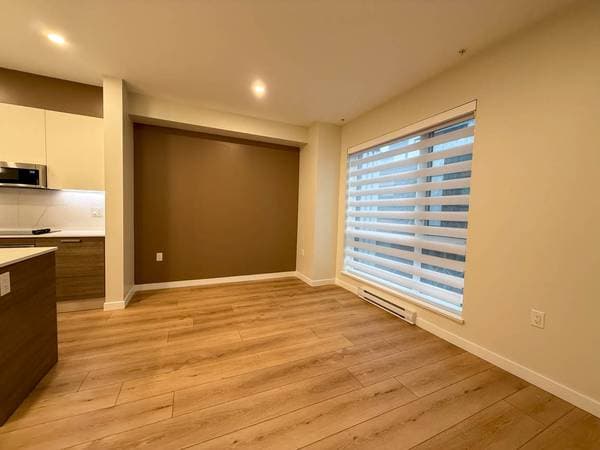 3592 HULL ST in Vancouver - Property View