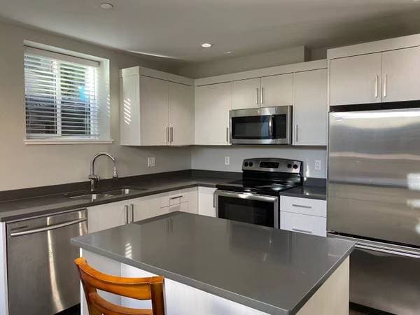 [HIDDEN ADDRESS] - 05518 in West Vancouver - Property View