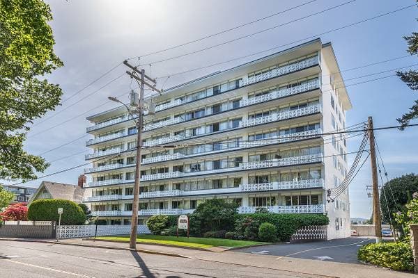240 DOUGLAS ST in Victoria