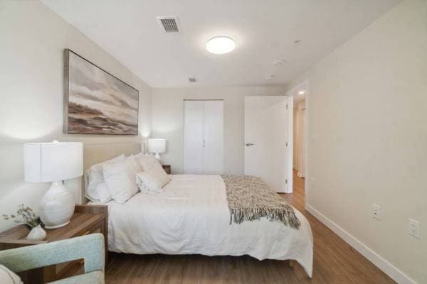 2895 E 10TH AVE in Vancouver - Property View