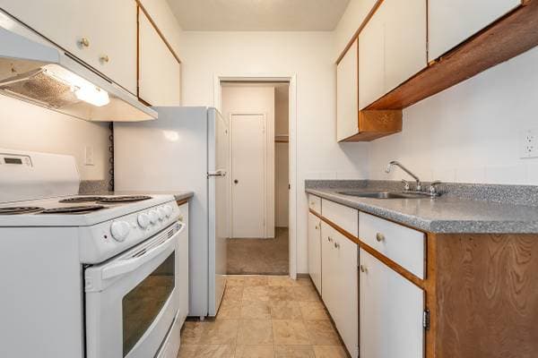 825 COOK ST in Victoria