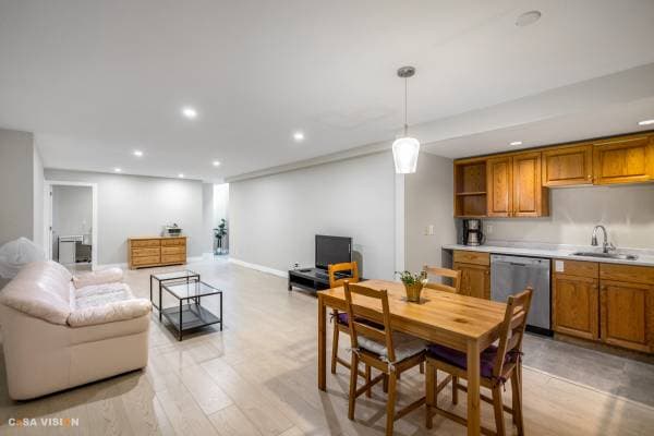 1407 CHIPPENDALE RD in West Vancouver - Property View