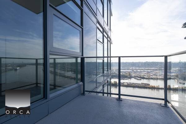 680 QUAYSIDE DR in New Westminster - Property View
