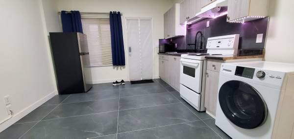 [HIDDEN ADDRESS] - 11456 in Richmond - Property View