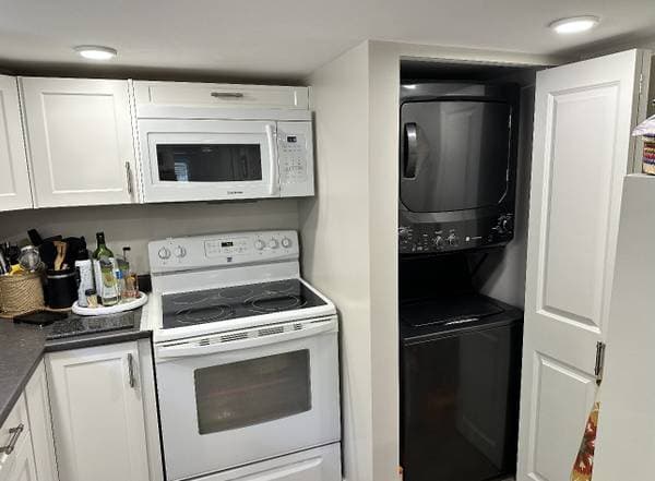 444 STANNARD AVE in Victoria - Property View